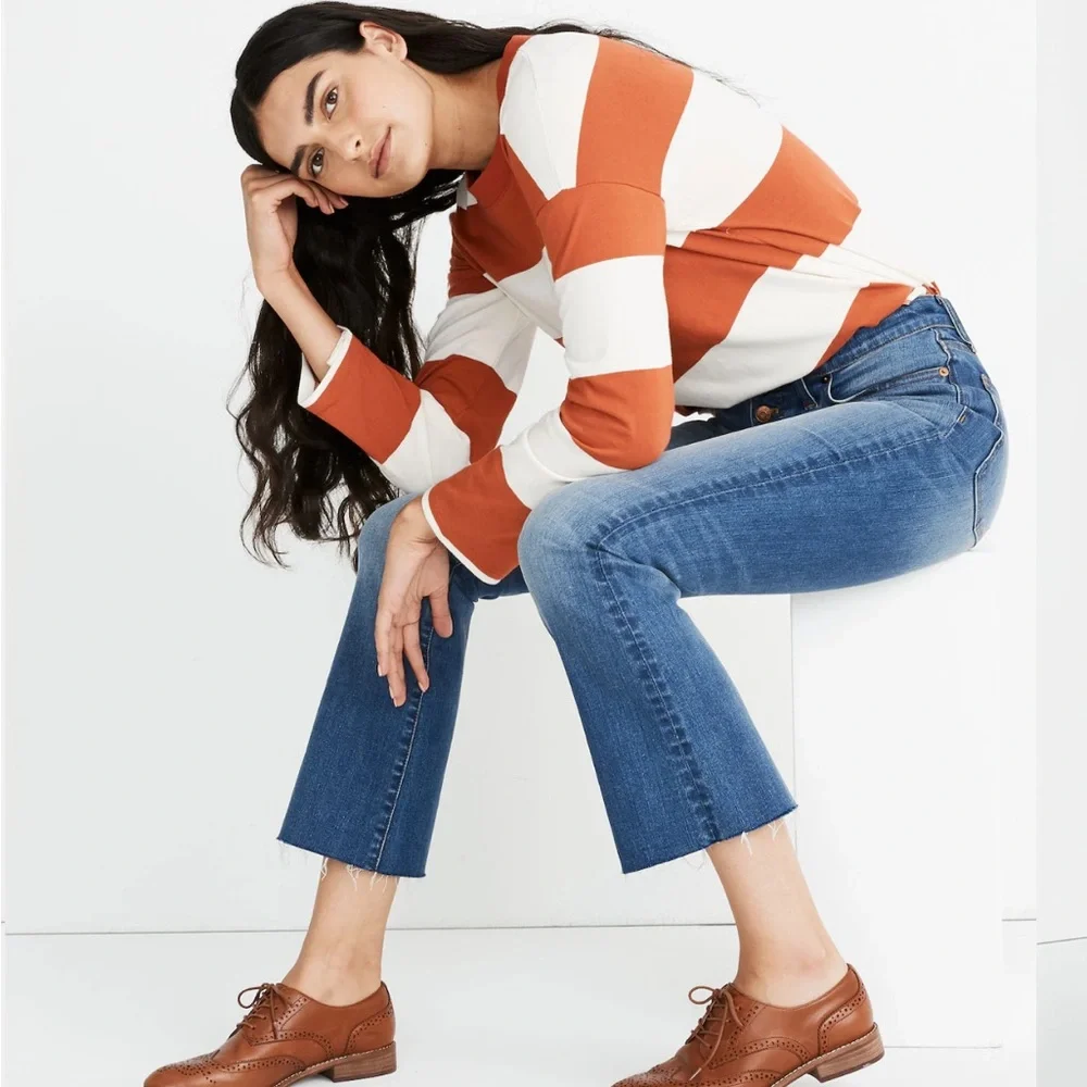 Cali Demi-Boot Jeans in Daly Wash: Button-Front Edition - Picture 2 of 11